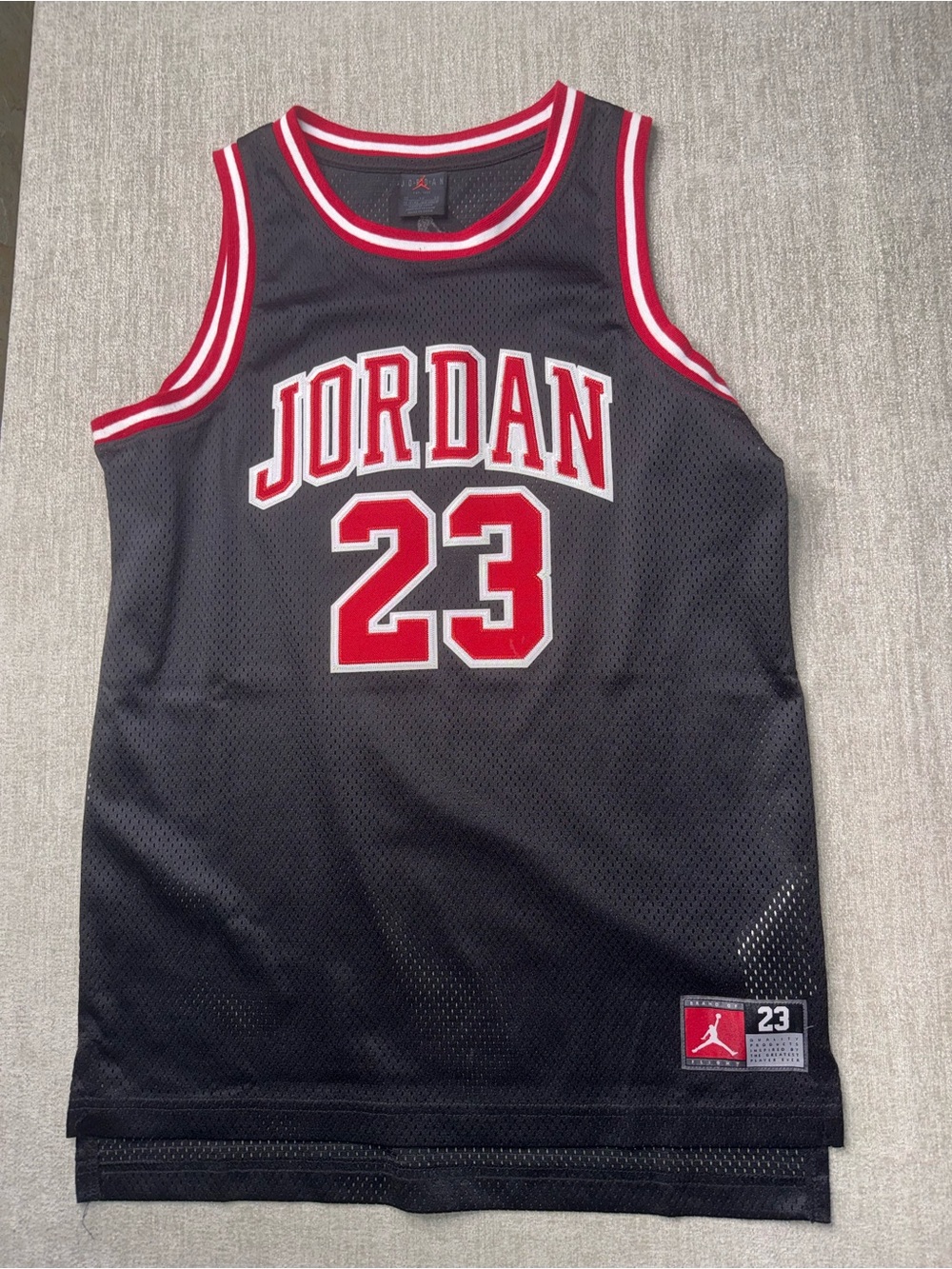 Jordan #23 Youth XL 18-20 Black Red Mesh Basketball Jersey